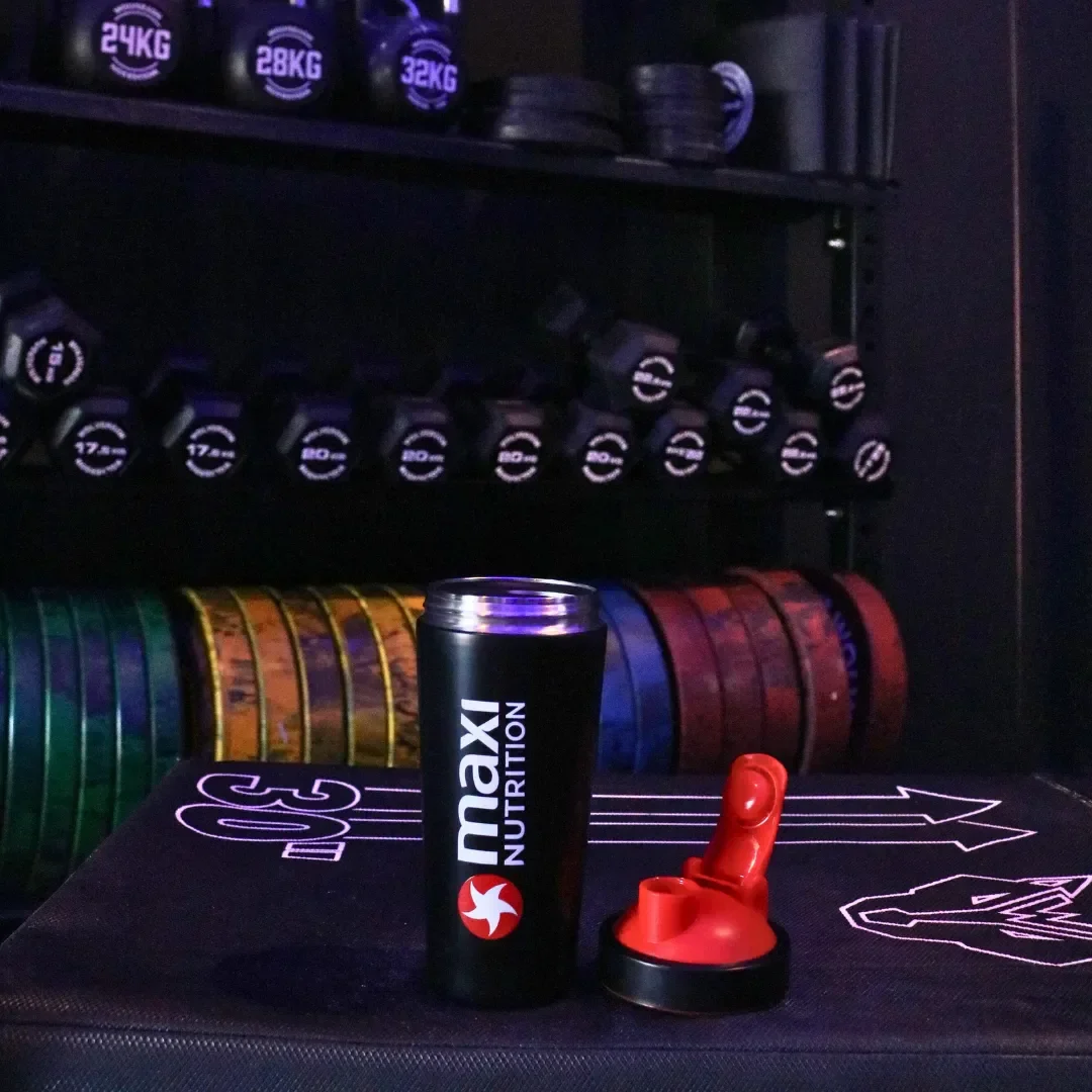 MaxiNutrition Metal Protein Shaker - Image 4